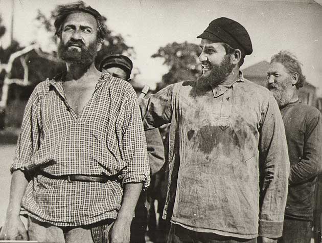akar010.jpg (55124 bytes)