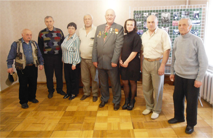 kar1234.jpg (71691 bytes)