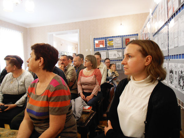 kar1257.jpg (62624 bytes)