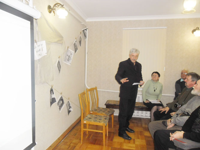 kar1364.jpg (48947 bytes)