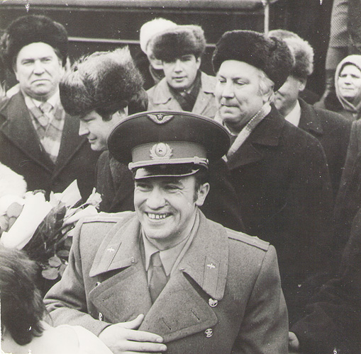 kar2886-02.jpg (110864 bytes)