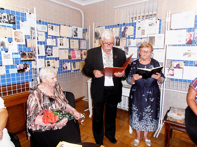 kar2886-17.jpg (231695 bytes)