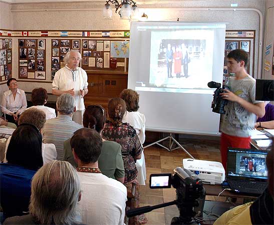 kar707.jpg (45758 bytes)