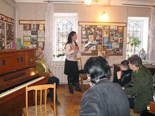 kar768.jpg (48875 bytes)